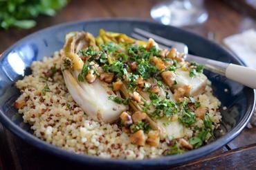 Endives braisées à la gremolata de noix Endives braisées à la gremolata de noix